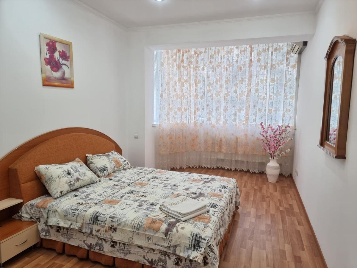 צ'יסינאו Extra Grand Apartments Two Bedrooms Ultracentral מראה חיצוני תמונה