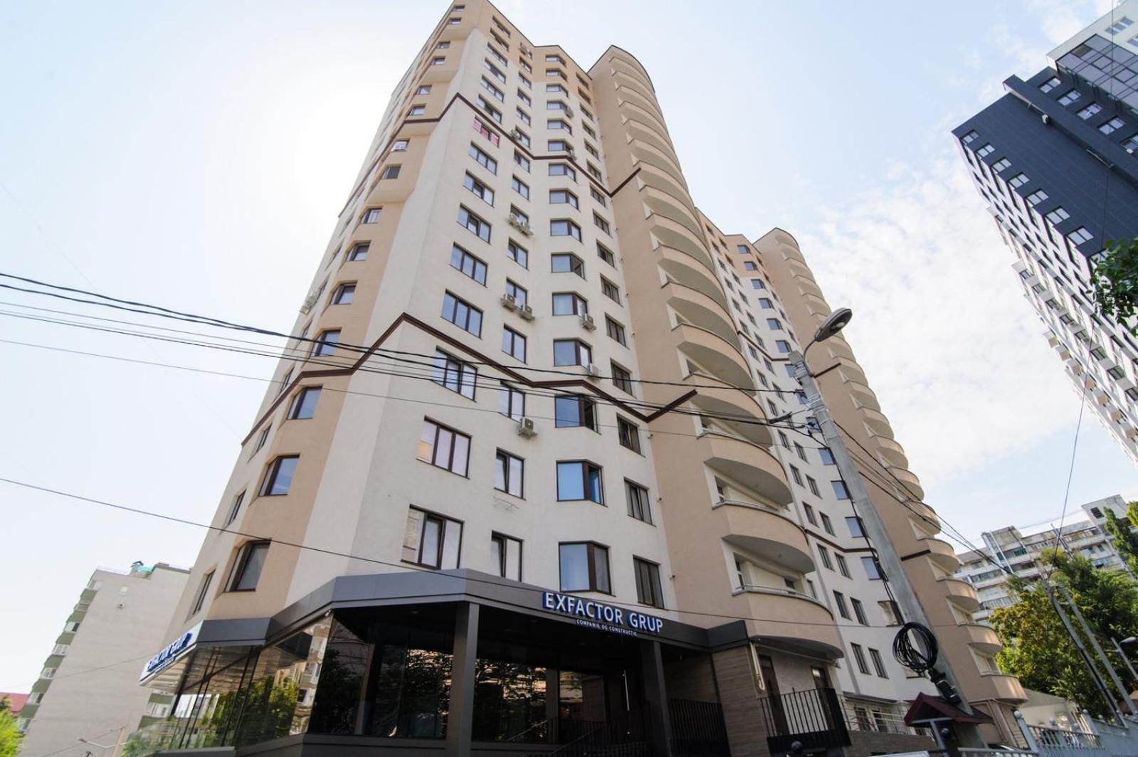 צ'יסינאו Extra Grand Lev Tolstoi Two Bedrooms מראה חיצוני תמונה