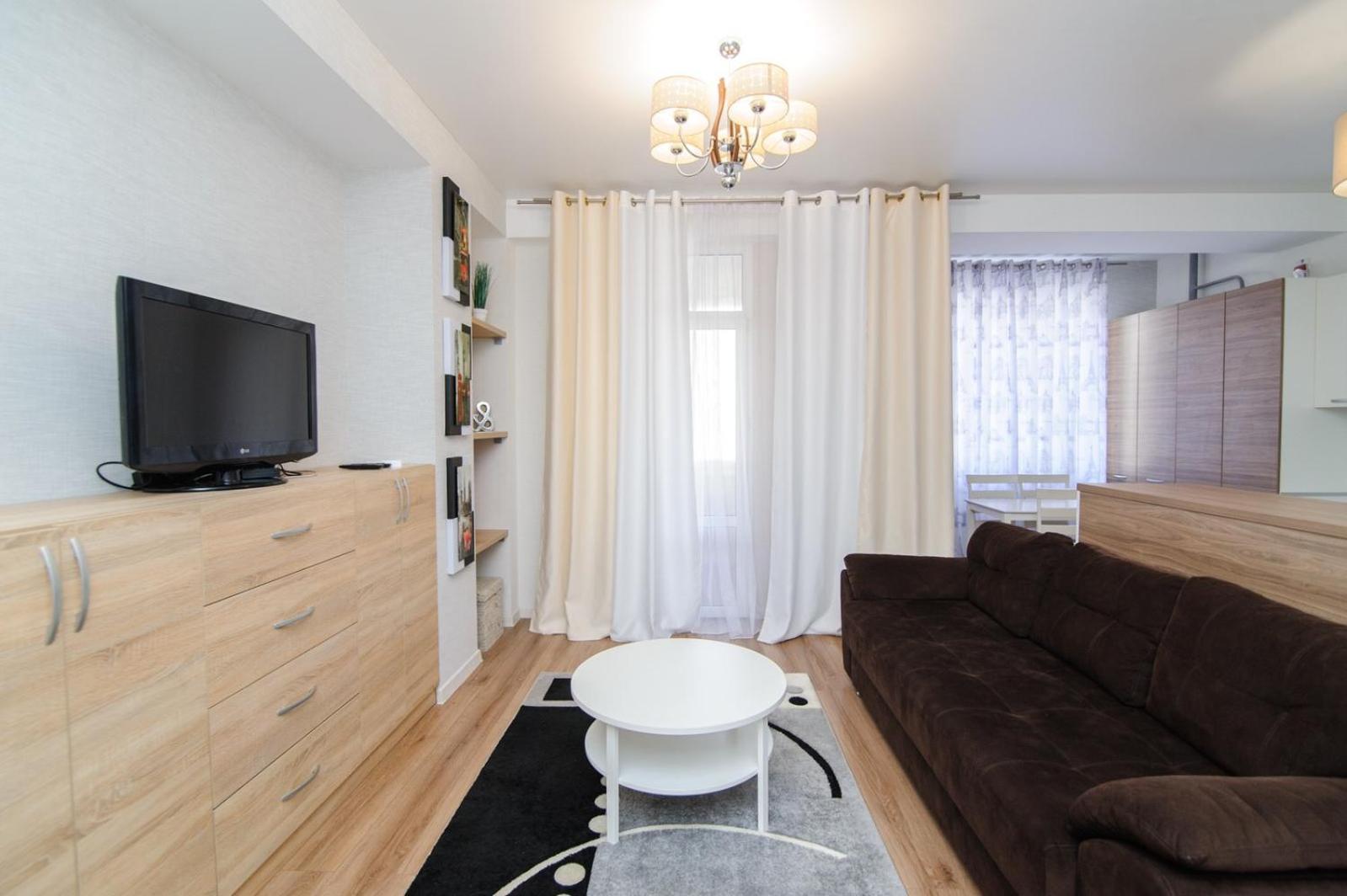 צ'יסינאו Extra Grand Lev Tolstoi Two Bedrooms מראה חיצוני תמונה