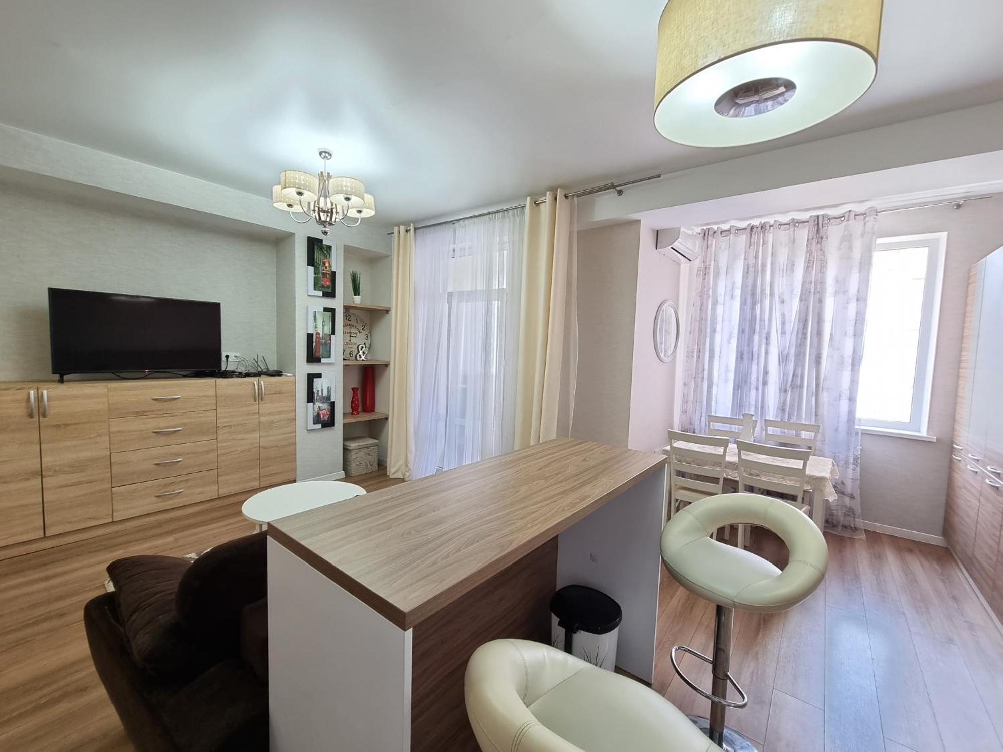 צ'יסינאו Extra Grand Lev Tolstoi Two Bedrooms מראה חיצוני תמונה